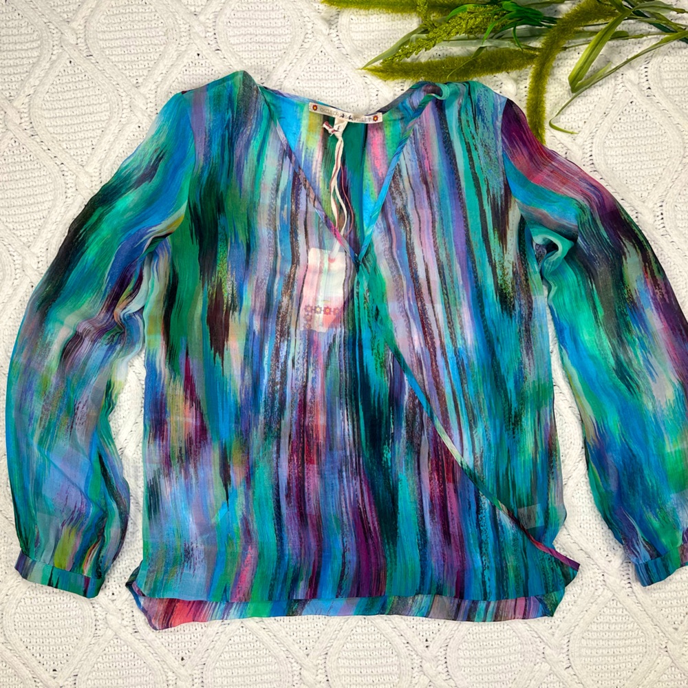 NWT Chelsea & Violet Soft Chiffon V-neck Blouse Blue L